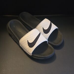 Nike Black and White Benassi Solarsoft Slides